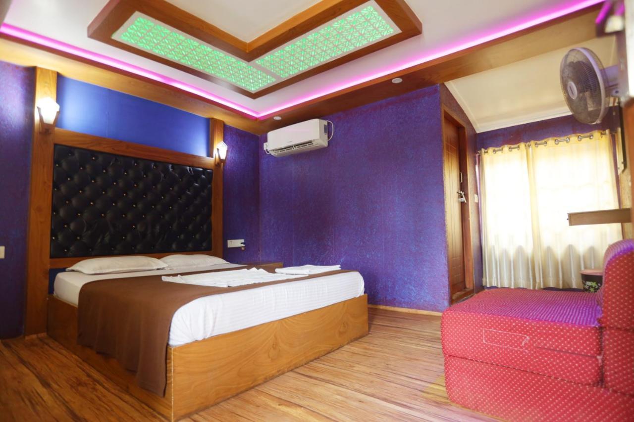 Harmony Houseboats Hotel Alappuzha Exterior photo